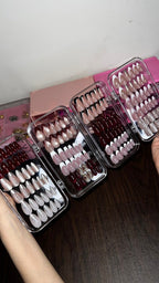 Nailbook | Large